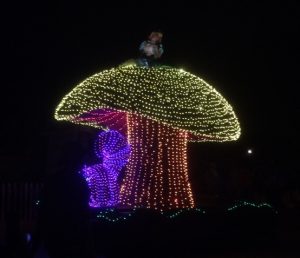 Alice on the mushroom