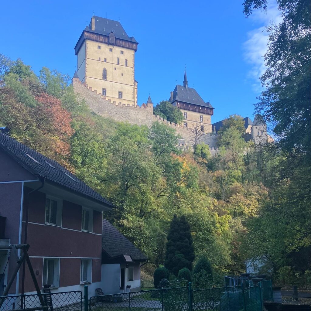 Karlstejn Castle, returning along the hiking trail